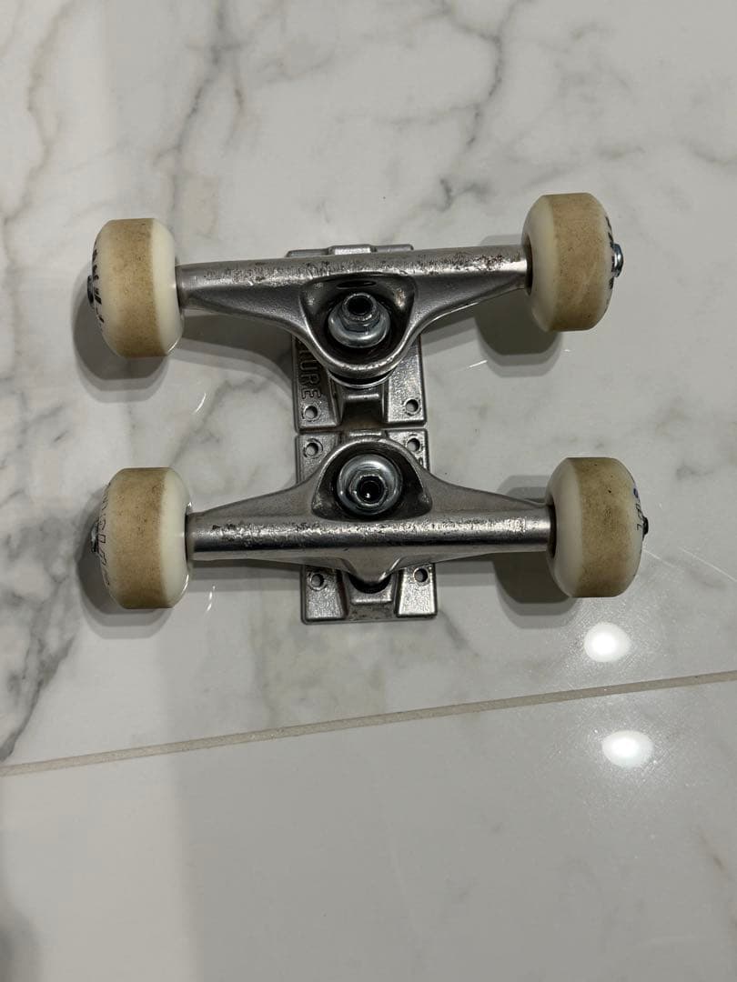 ベンチャー スケートボード トラック 52mm