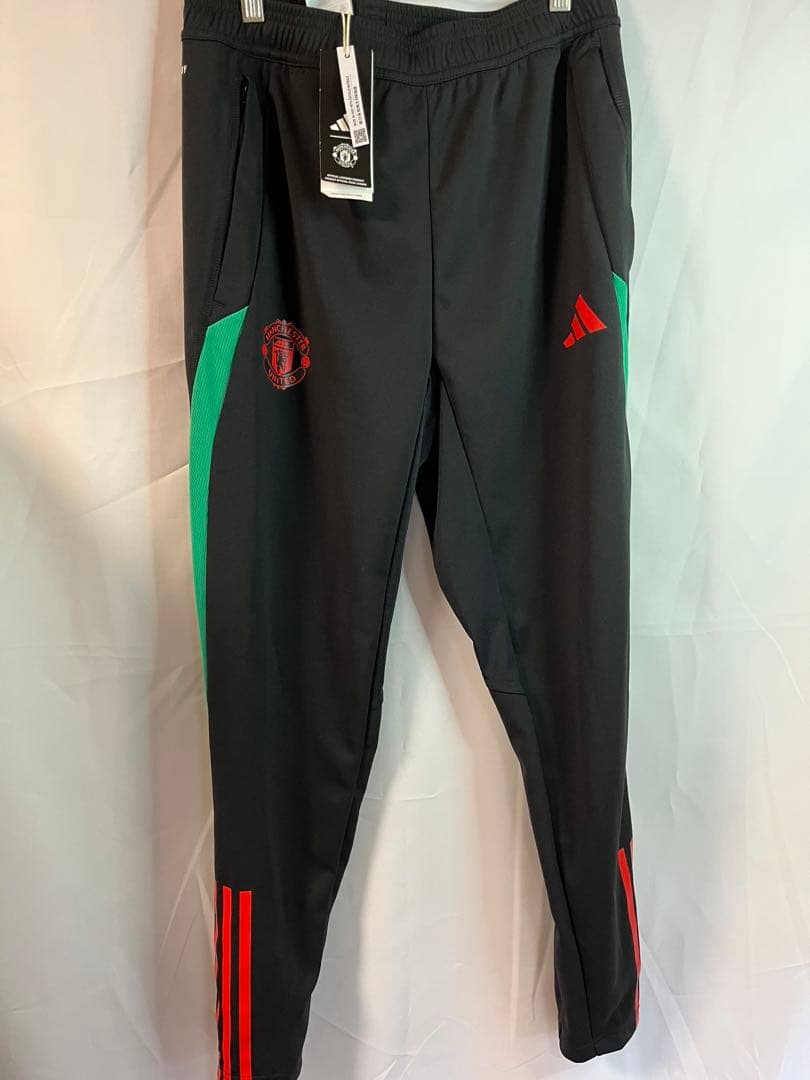 【新品未使用】adidas アディダス　マンチェスターユナイテッド　セットアップ