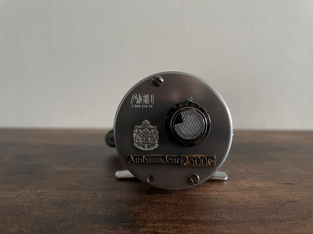 ABU Ambassadeur 2500C アブ アンバサダー ブロンズプレート