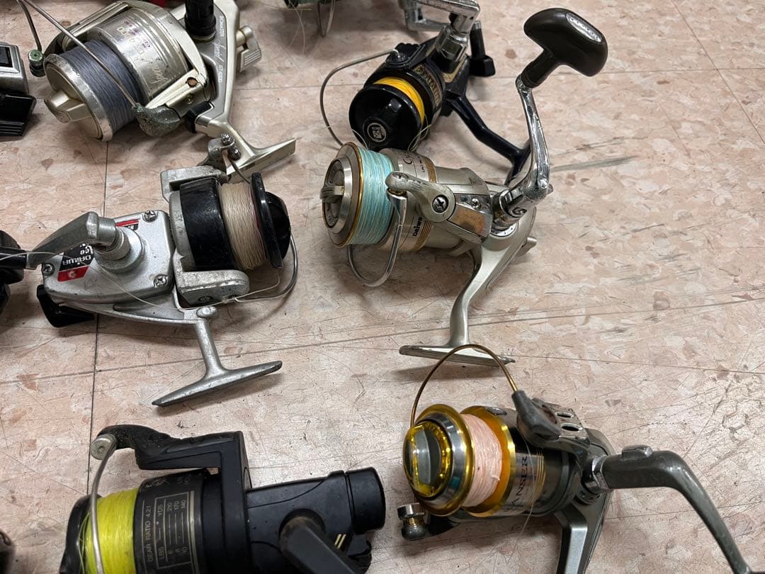 27個ジャンクリール　SHIMANO DAIWA などまとめ売り