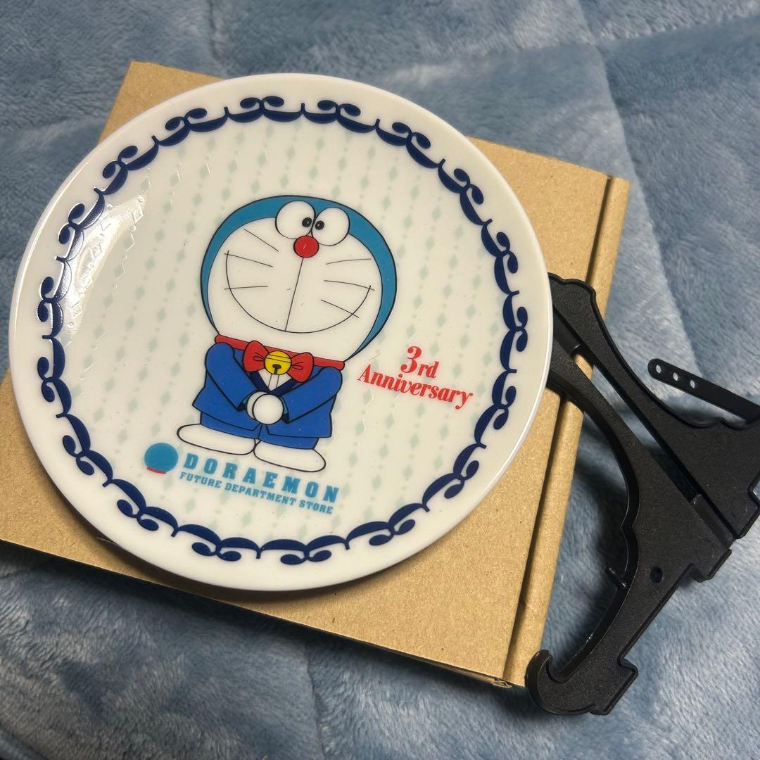 かお　ドラえもん イヤープレート35周年記念　新品　おまけ付