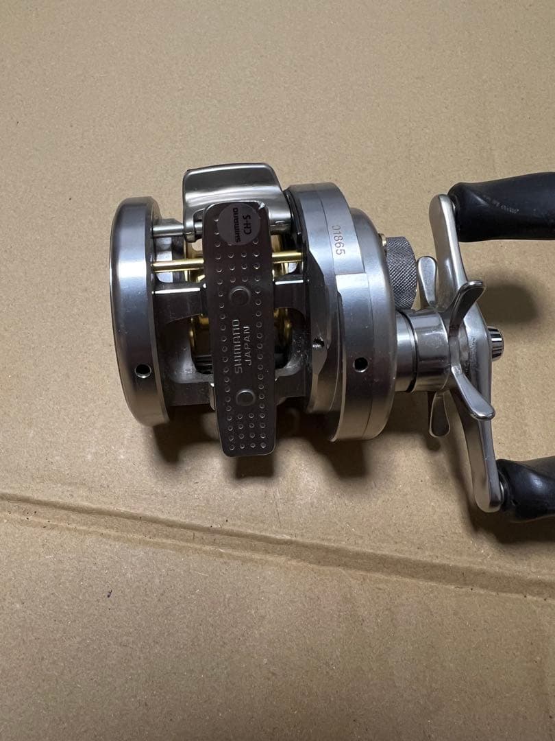 う*読様 SHIMANO CALCUTTA CONQUEST 100DC