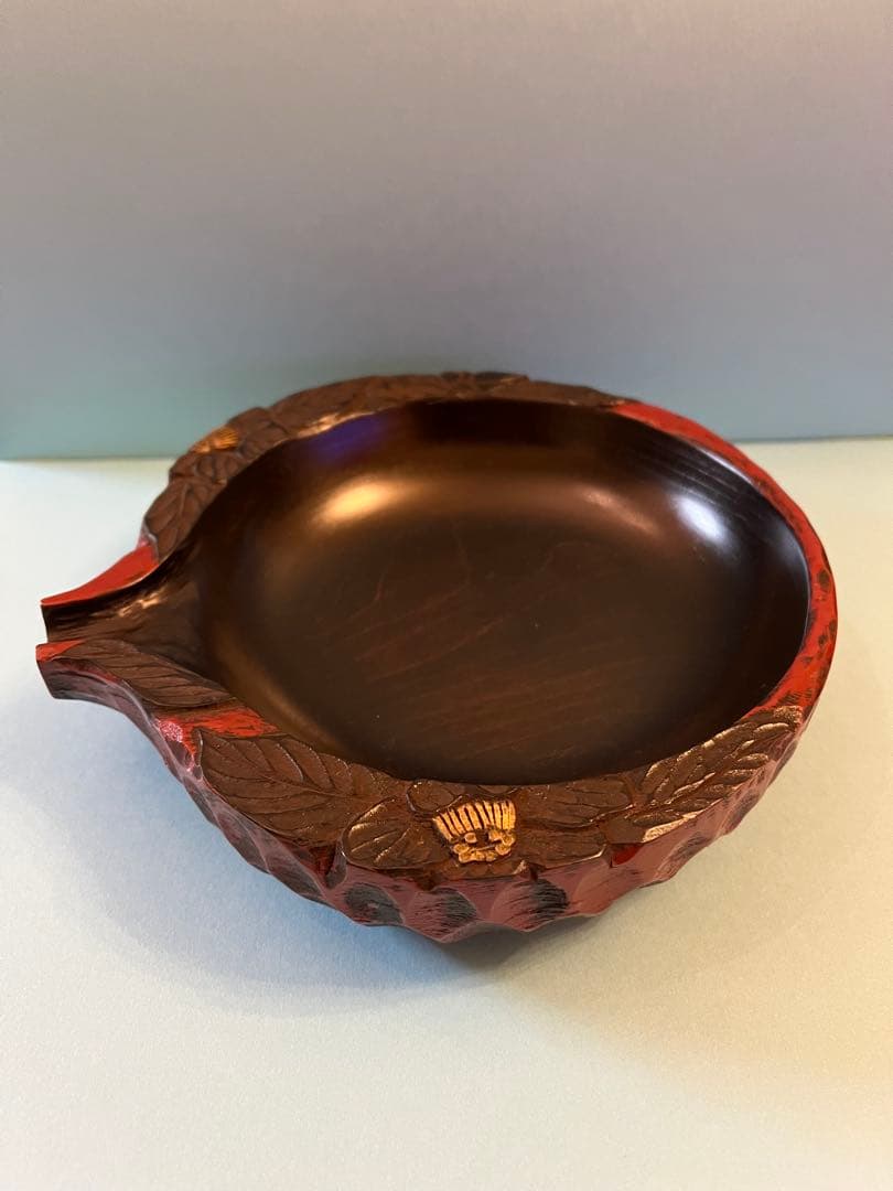 川添日記　片口小皿　草木彫漆器