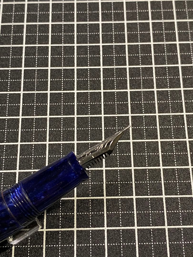 DELTA VINTAGE collection Blue 万年筆　字幅F