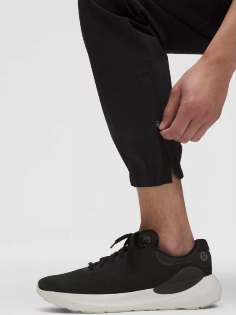 Lululemon pace breaker ジョガーパンツ　ルルレモン