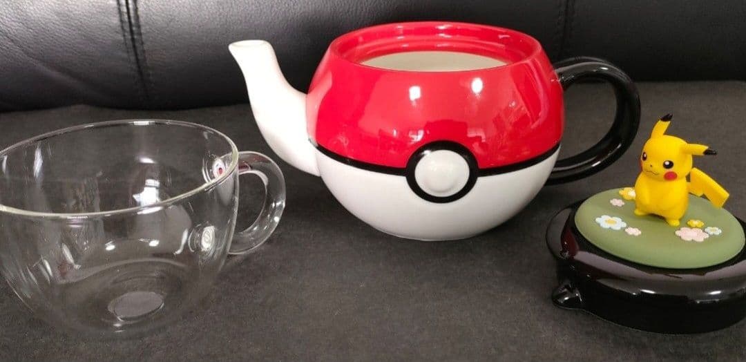 ★正規品★非売品 ポケモン ピカチュウ モンスターボール ティーポット 海外限定