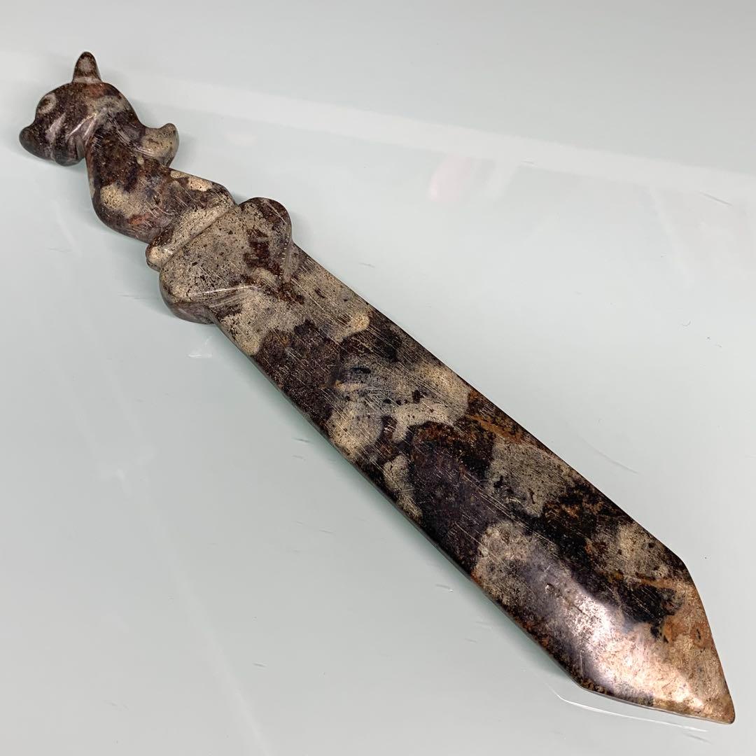 神獣神刀のトーテム 宇宙パワー 不思議の石鉄隕石　アンティーク　彫刻縁起物