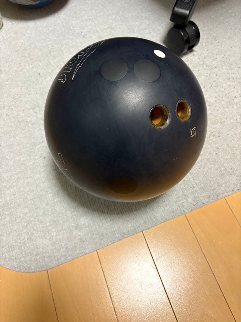 LEVEL レヴェル ボウリングボール 15ポンド2オンス