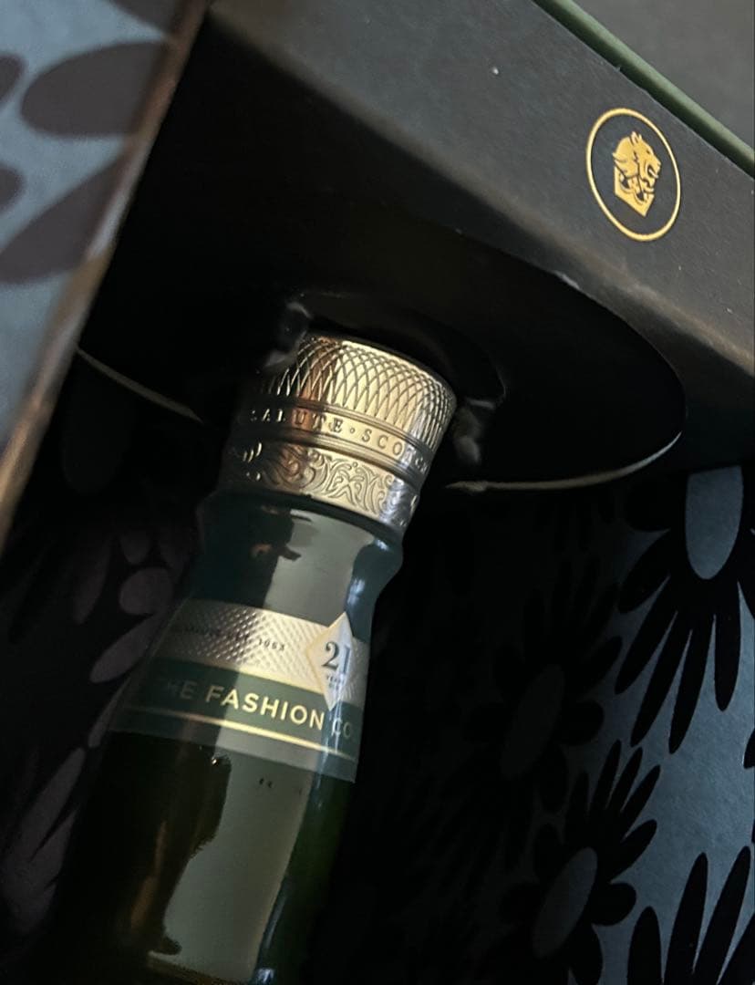 【新品】ローヤルサルート21 年 リチャード・クイン エディション 2 デイジー