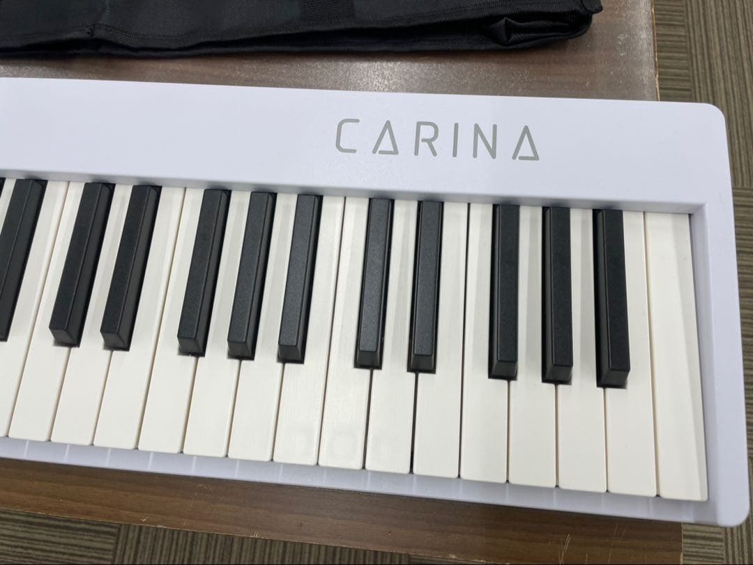 折りたたみ電子ピアノ　88鍵盤　充電タイプ　ホワイト