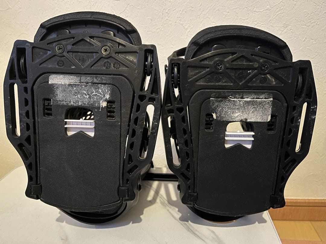 Burton Lexa estビンディング Mサイズ　左足ラチェット破損あり