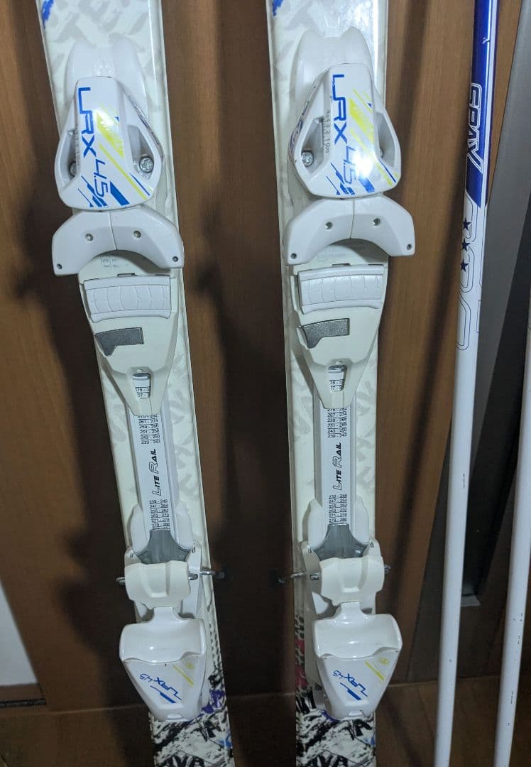 ジュニアスキーセット　板130センチ　ブーツ24センチ