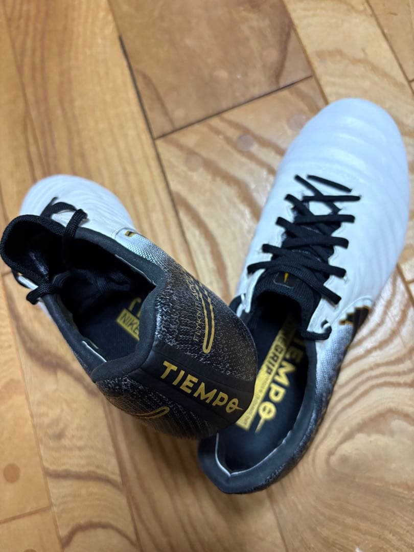 新品　激レア　廃盤　ナイキ　ティエンポ レジェンド 7 エリート FG 25.5