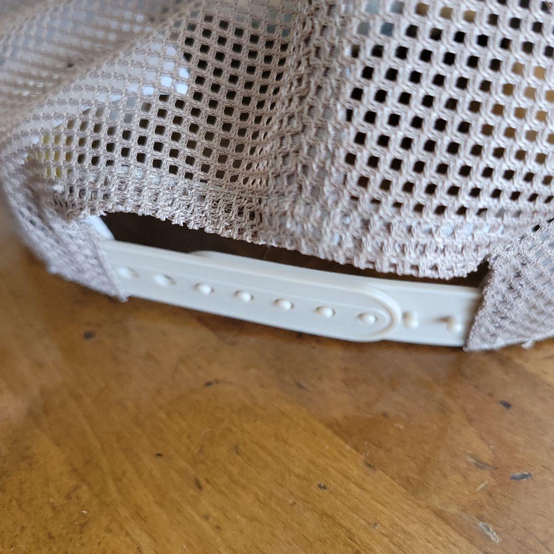 alo ベージュ メッシュキャップ