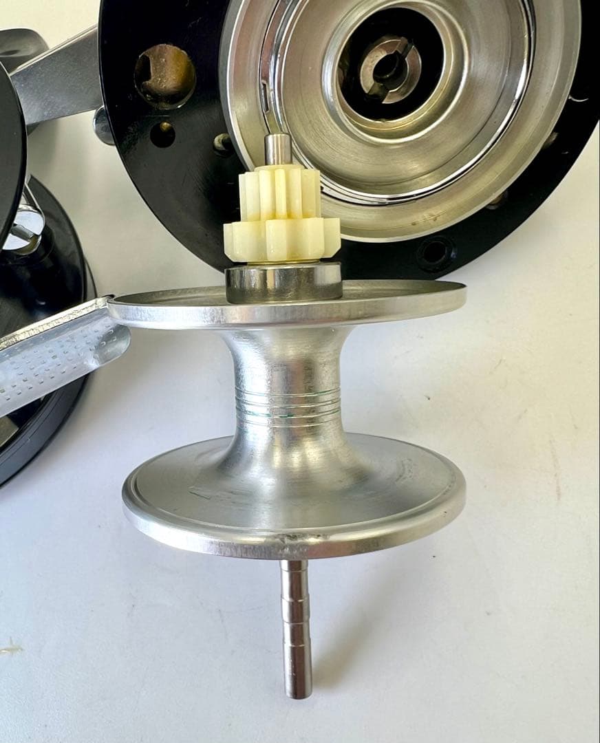 ABU 4600C UC CONCEPT ULTRA CAST ブラック!