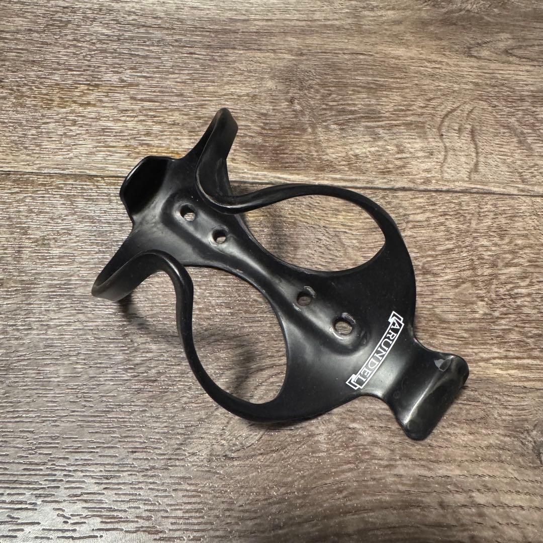 アランデル マンディブル カーボン ボトル ケージ CANYON