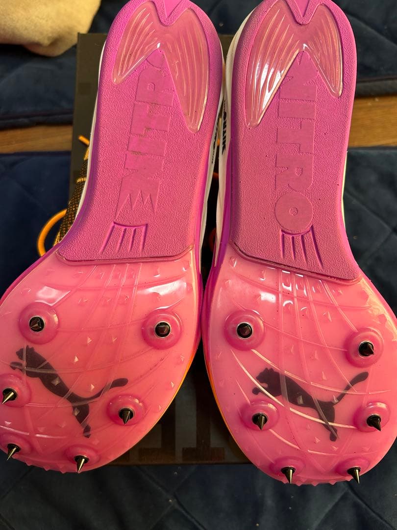 Puma Nitro スパイクシューズ オレンジ 収納バッグ付き