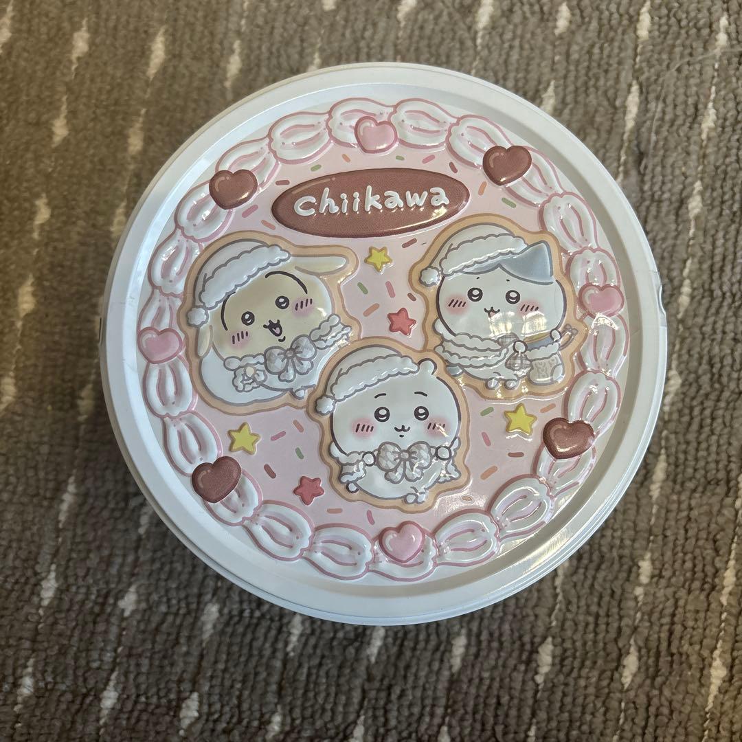 ちいかわホールケーキ缶