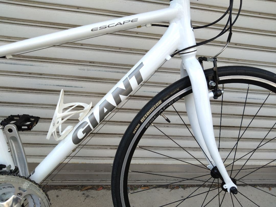 ジャイアント　GIANT　エスケープR３　Escape　R３　神奈川　引取限定