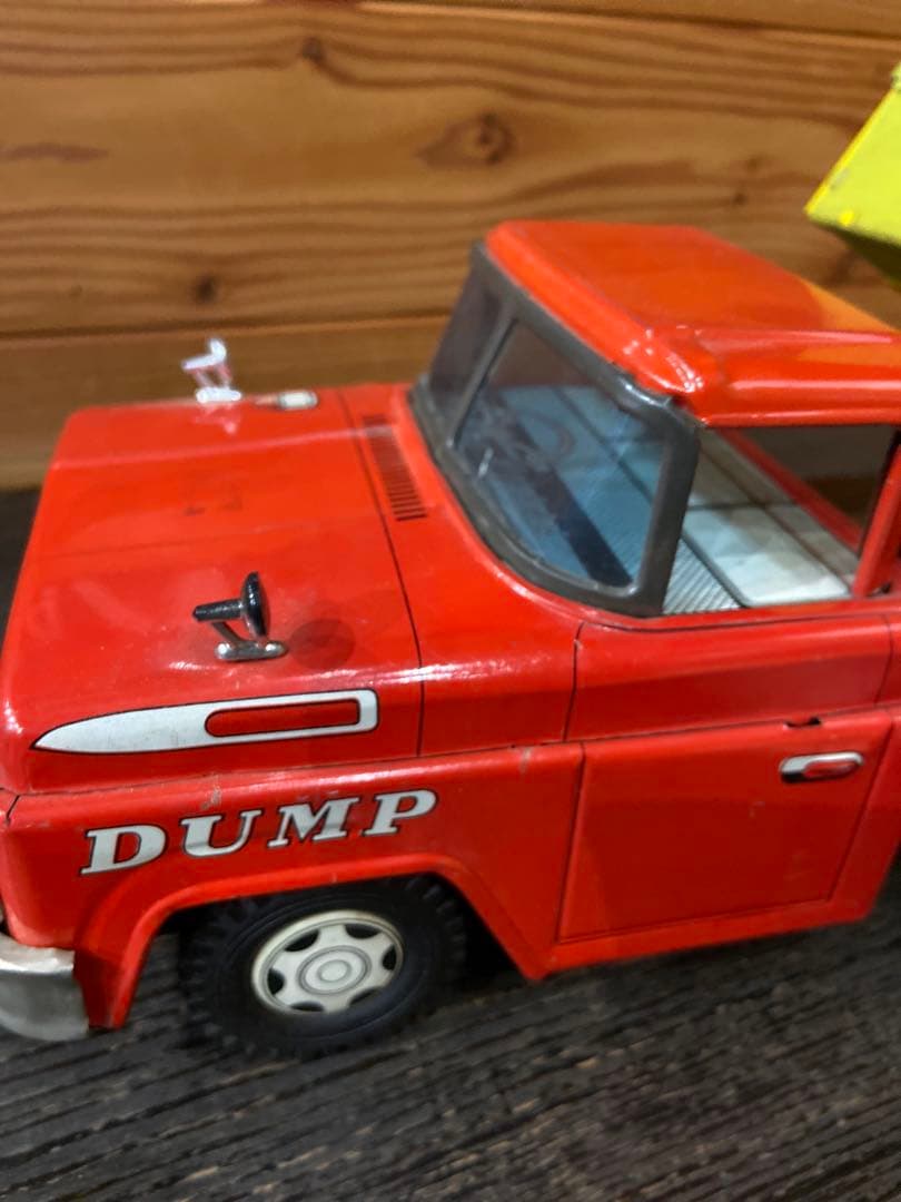 ブリキ玩具箱付き　DAITO フリクションダンプ　ボンネットトラック　昭和レトロ