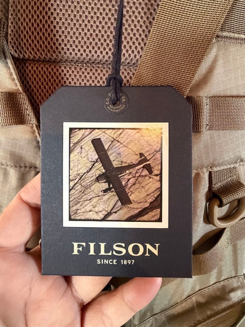 FILSON フィッシングベスト カーキ　新品