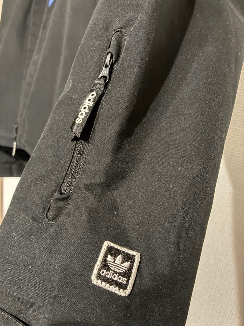 【希少】adidas スノーボードウェア ジャケット XS(実寸L〜XL相当)