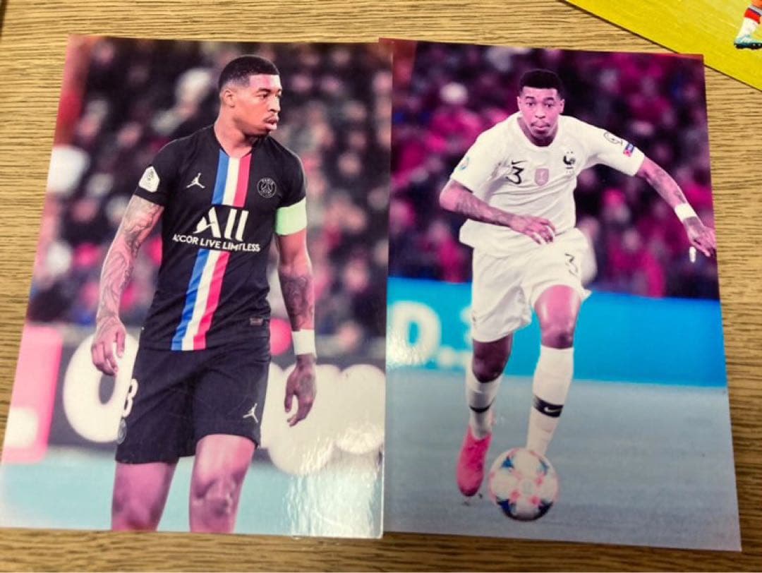 サッカー選手 直筆サイン入り 写真 フォト L判 オートグラフ バラ売り可能