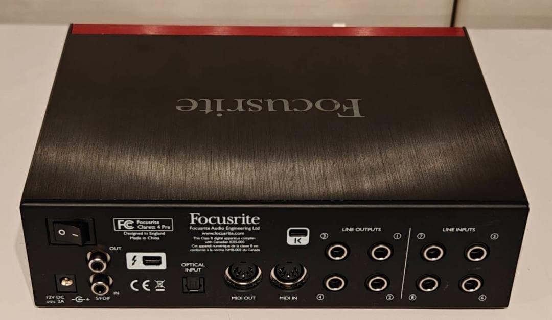 Focusrite Clarett 4Pre オーディオインターフェース