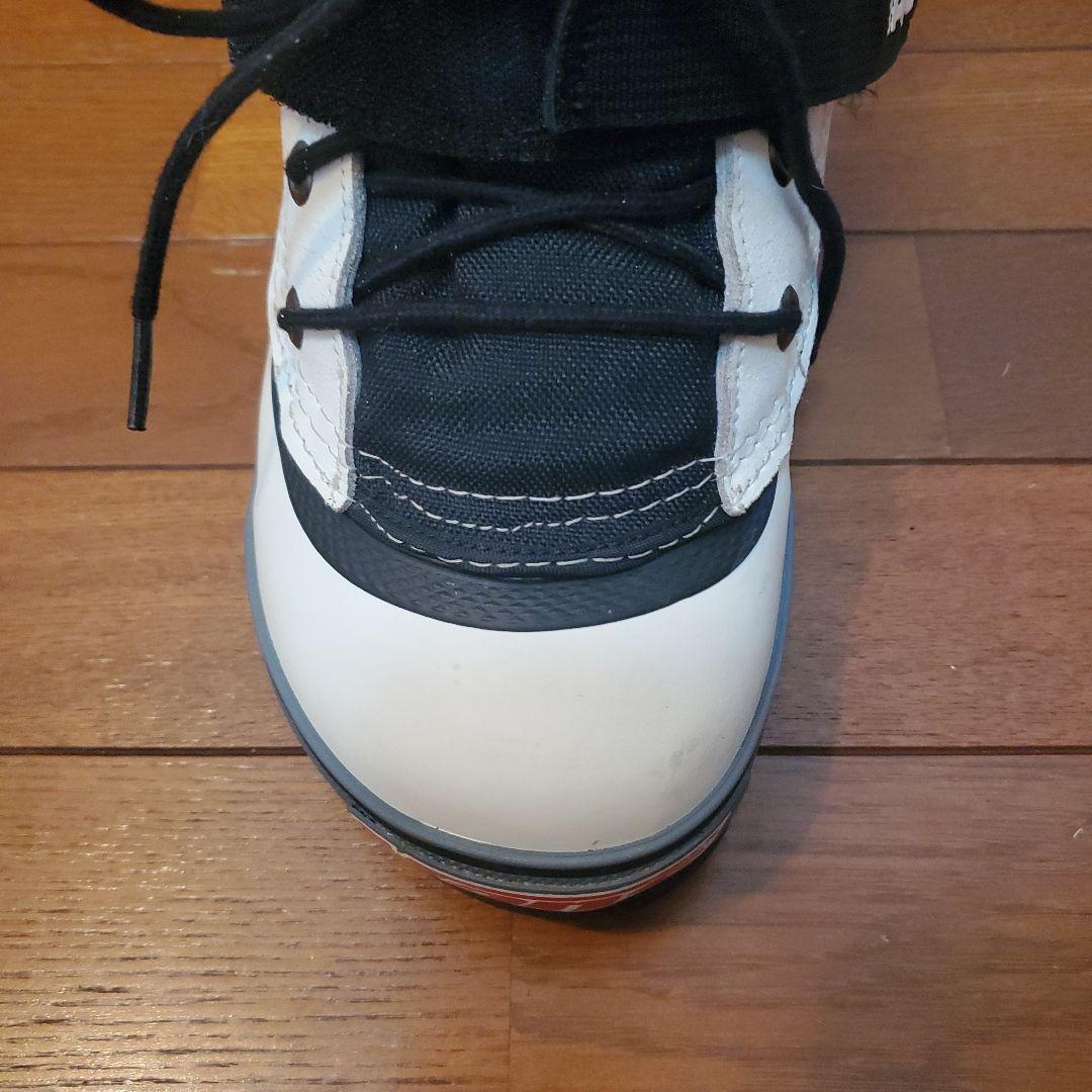 VANS　バンズ　スノーボードブーツ　紐タイプ