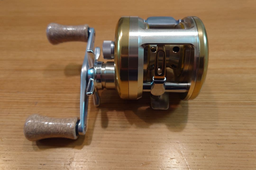 ダイワ　ミリオネア　CV-Z 205 未使用品　オールド　DAIWA