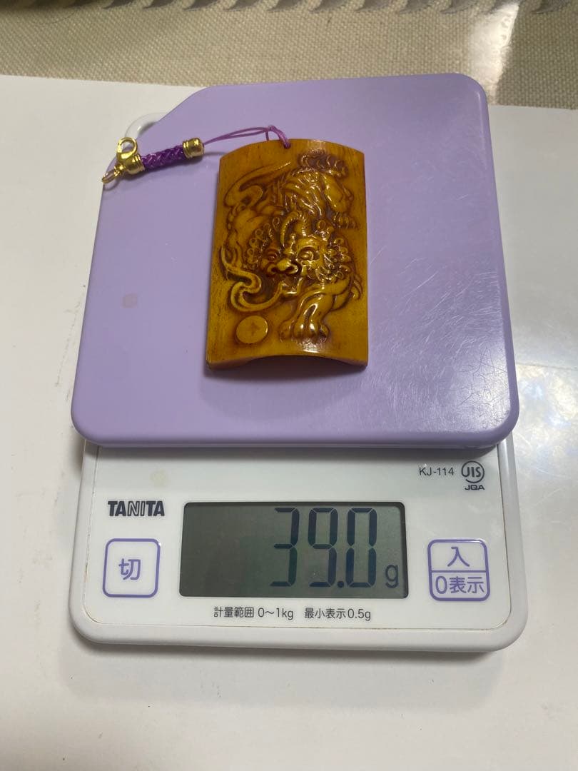 根付 時代物　材質不明 骨？ウニコール？ 鯨牙？セイウチ牙？送料無料