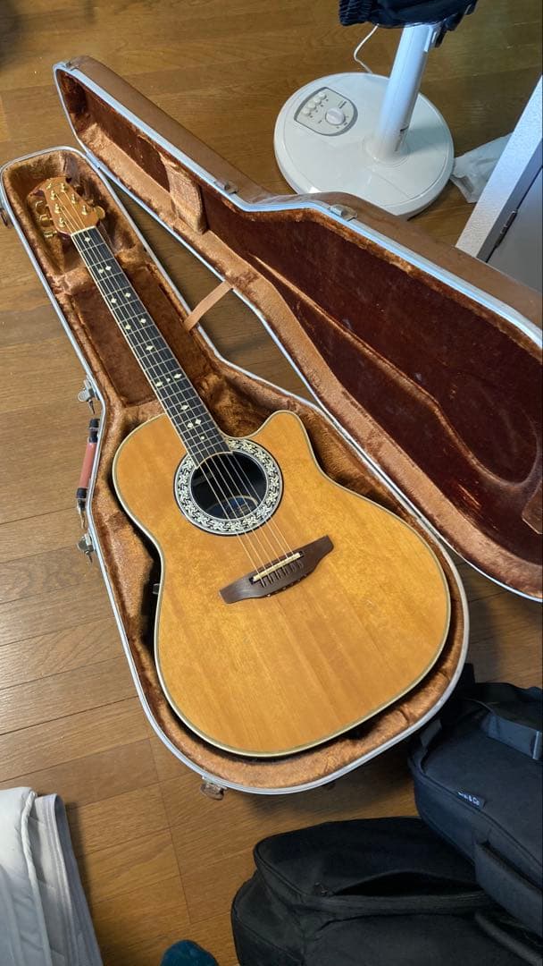 Ovation Legend 1767 Made in USA ハードケース付き