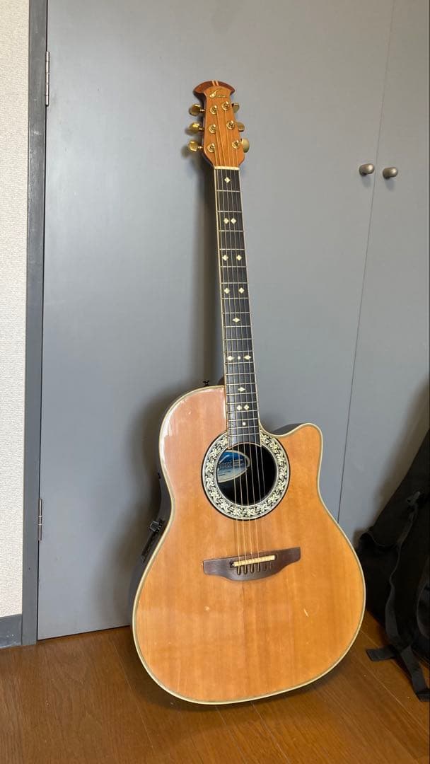 Ovation Legend 1767 Made in USA ハードケース付き