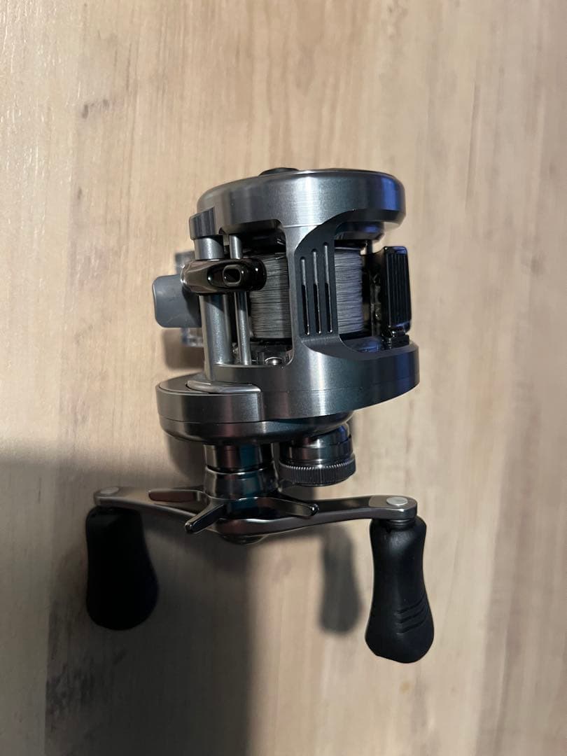 シマノ20 カルカッタコンクエストDC 101HG カルコンDC 101HG