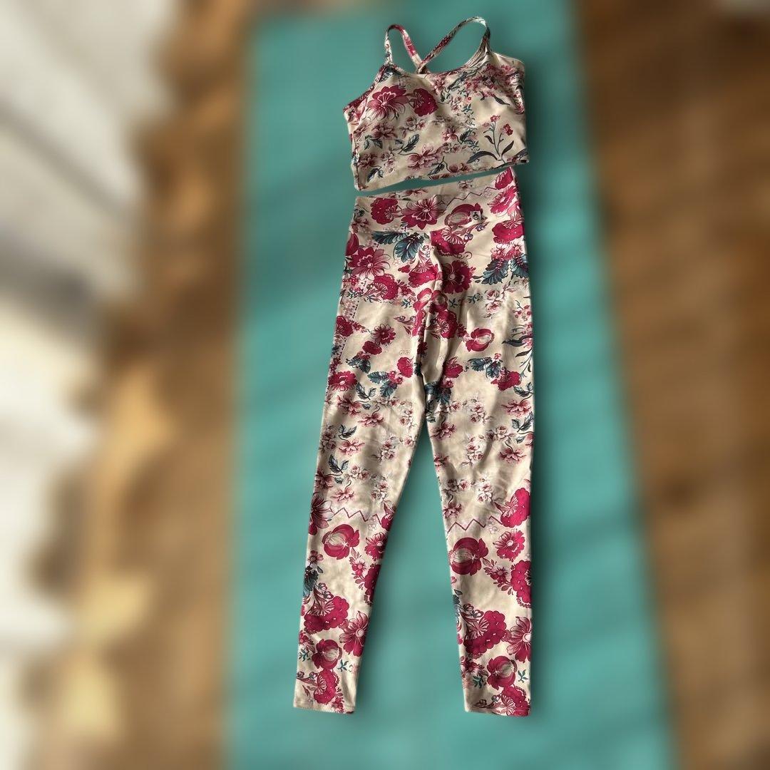 ｍ*様 リンダワークス lindaworks レギンス&トップス　 ヨガウェア