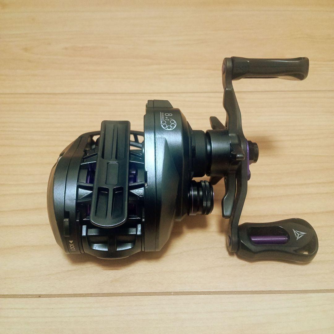 【最終価格】【新品未使用】左巻き　 　超軽量ベイトフィネスリール 　BFS