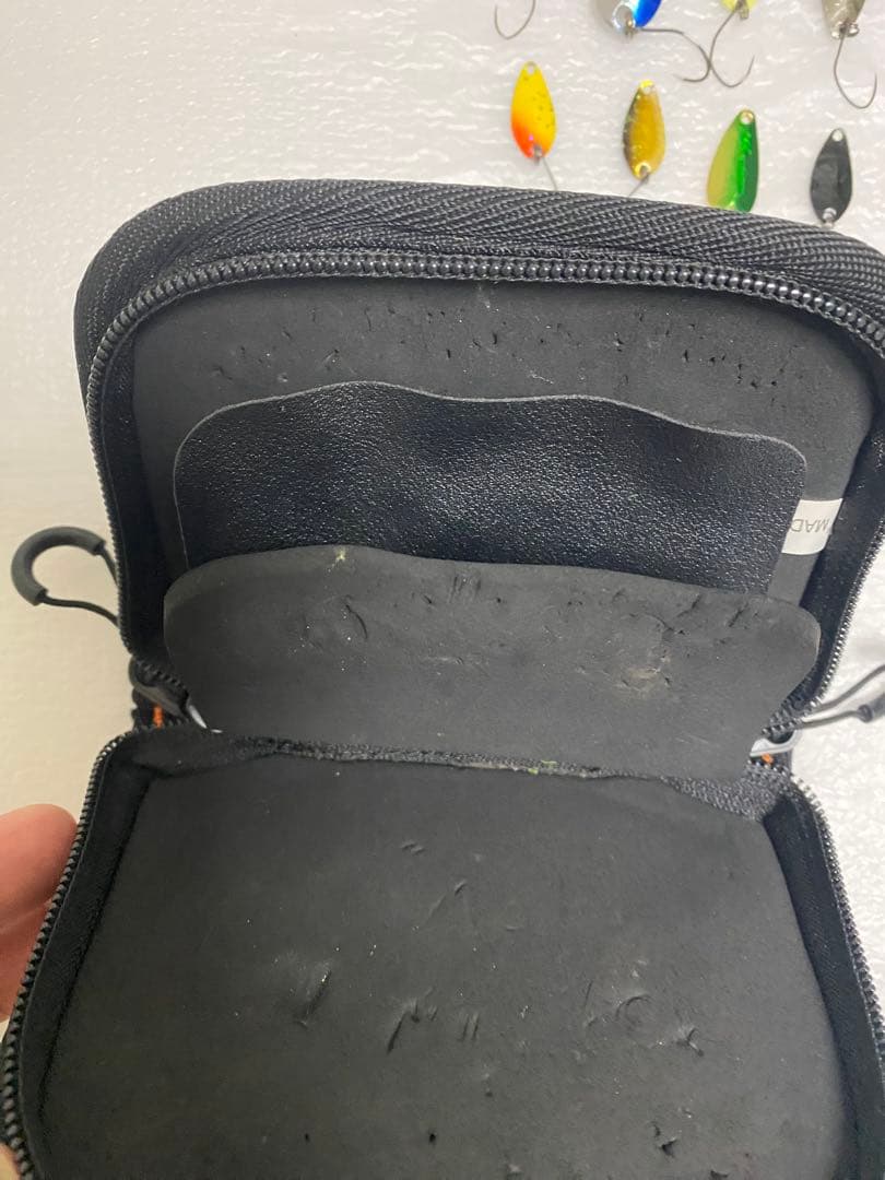 エリアトラウト用ルアー17個、スプーンルアー30個セット + ケース