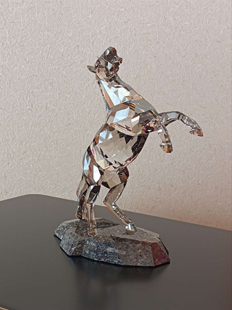 午年の調度品に★迫力★躍動感★スワロフスキーフィギュリン　ソウルメイトスタリオン