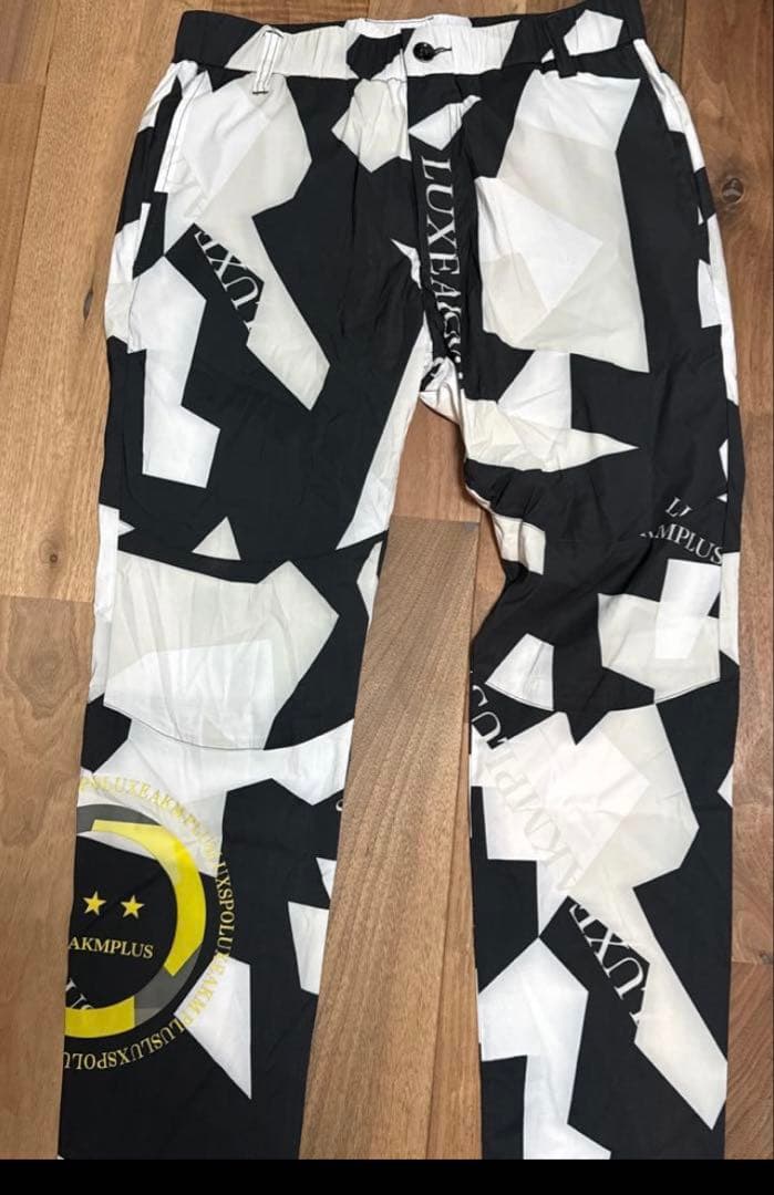 定価33,880円LUXEAKMPLUSセットアップ　ジャケット パンツ　ゴルフ