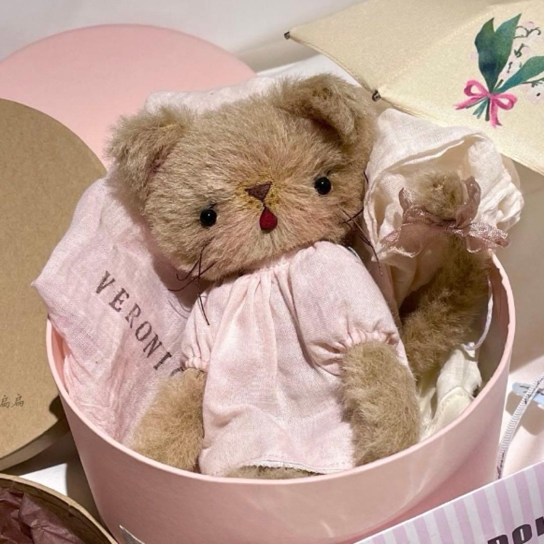 茶猫のローラちゃん 海外作家様 ぬいぐるみ ハンドメイド ねこ アーティストベア