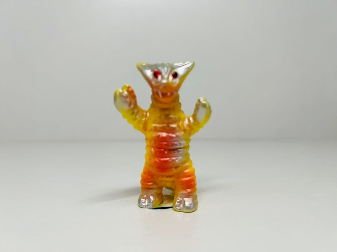 2*t様 ぶたのはな じゃんけんバトル　サドラ　ソフビ 怪獣　ウルトラマン　帰り