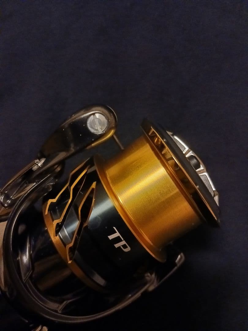 シマノ　20ツインパワー4000MHG