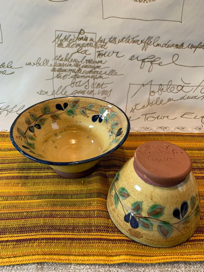 フランス製　プロバンスのビンテージの女性作家の素敵なオリーブ柄の小鉢2個セット！