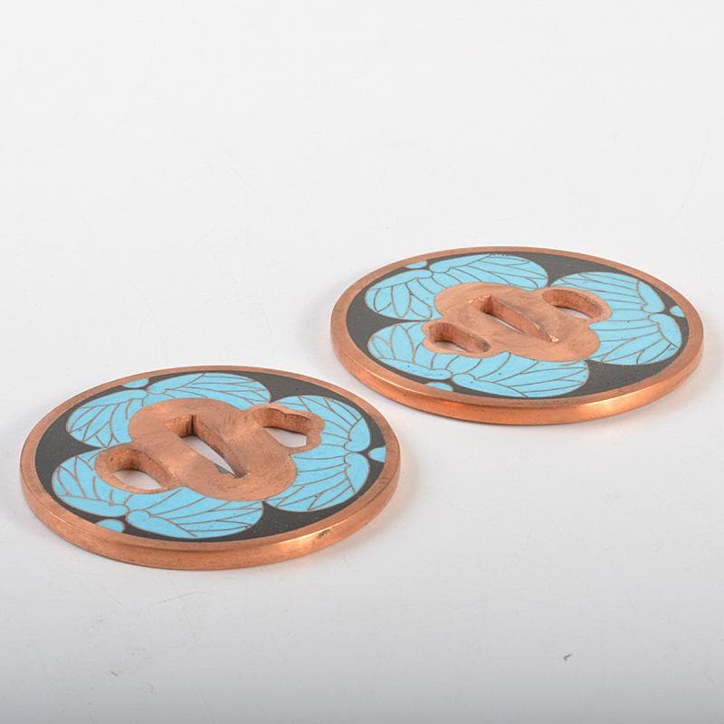 Gojyo 武具　刀装具　銅地　七宝三葉葵紋鍔　一對　桐箱付　C　7262