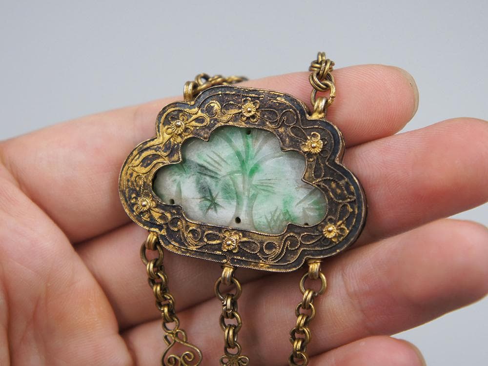 【銀】　★ 官品 銀鍍金嵌翡翠圧襟三件套 ★　清朝期　花卉 累糸文様　雅玩雑項