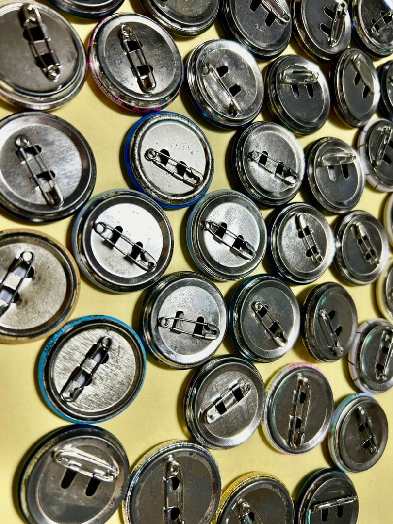 サンリオ　キャラクター大量セット　缶バッジ　【レトロ】　レア