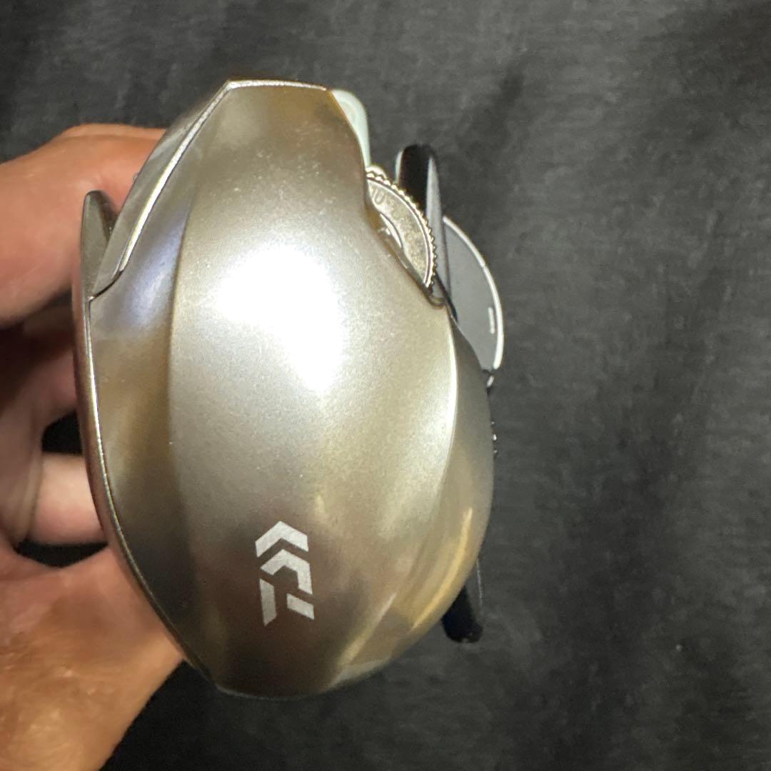 ダイワ　21 ジリオンsv tw 1000XHL 左ハンドル　ギア比⒏5