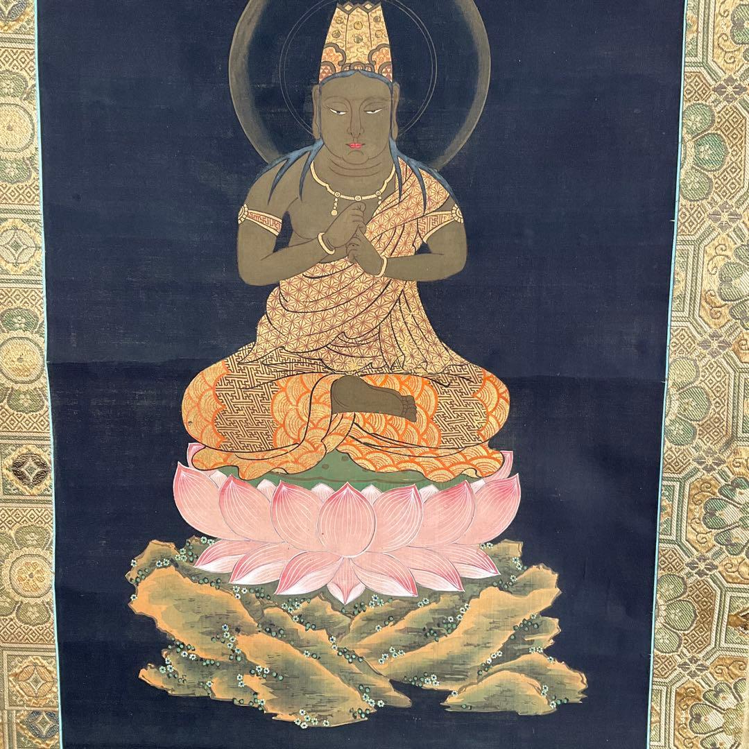 掛軸　観世音菩薩坐像　絹本　江戸時代頃