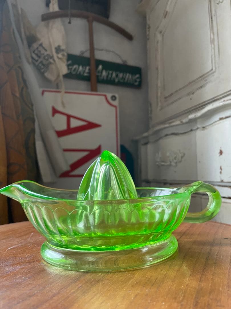 アンティーク　ディプレッション　グラス　マッキー社　ウラン　ガラス　リーマー