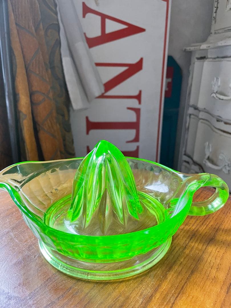 アンティーク　ディプレッション　グラス　マッキー社　ウラン　ガラス　リーマー